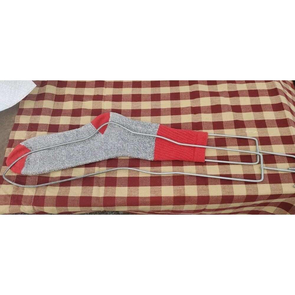 2 Vintage Queen Dri-rite Metal Sock Stretchers Dryers Hangers Size 11 1/2 Set